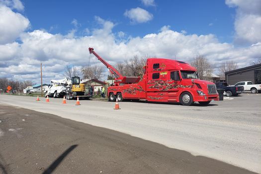 Semi Truck Towing-in-Red Lodge-Montana